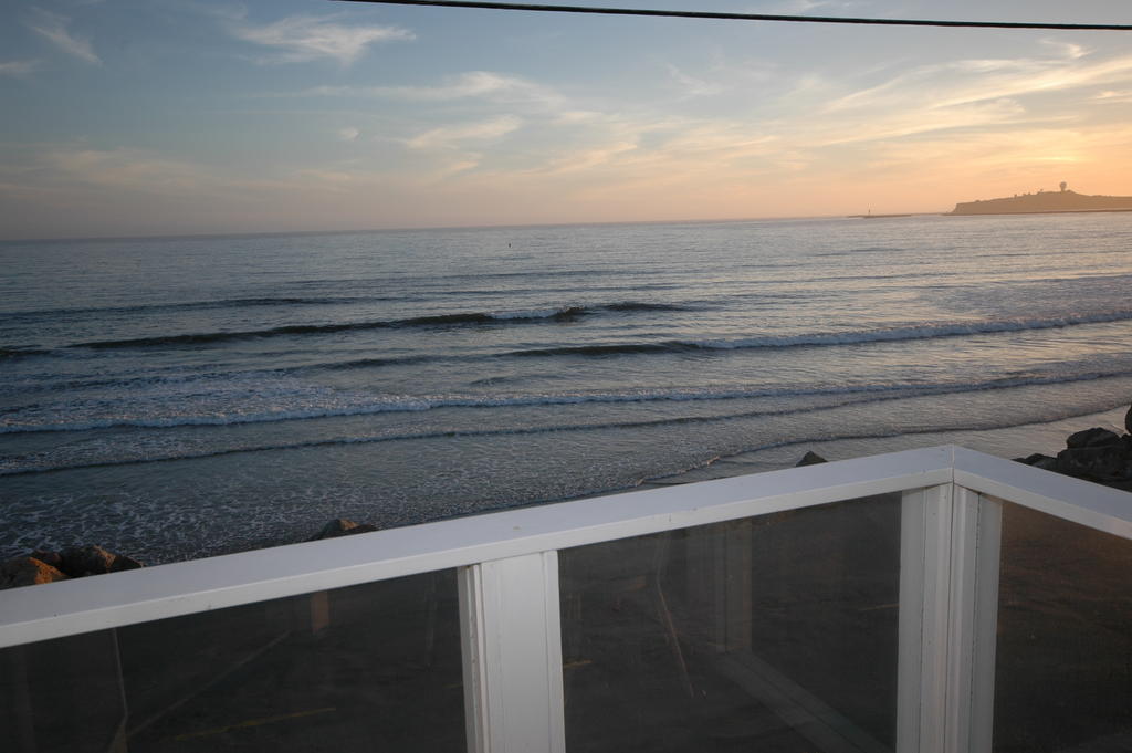 The Oceanfront Stay On Miramarbeach Hmb El Granada Oda fotoğraf